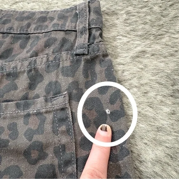 NWT Wild Fable Mid-Rise Leopard Shorts 0 - Picture 7 of 12